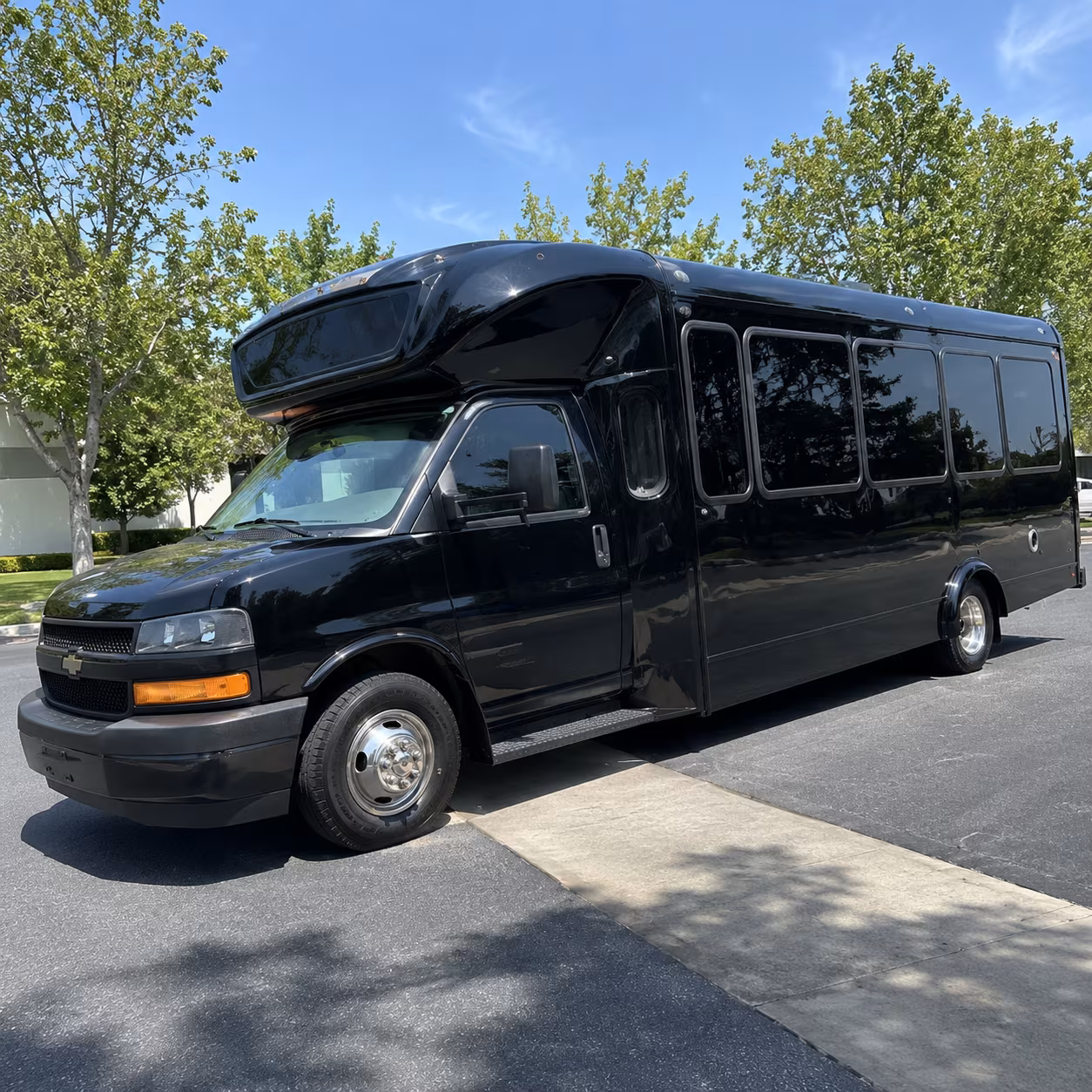 miramar 15 passenger party bus