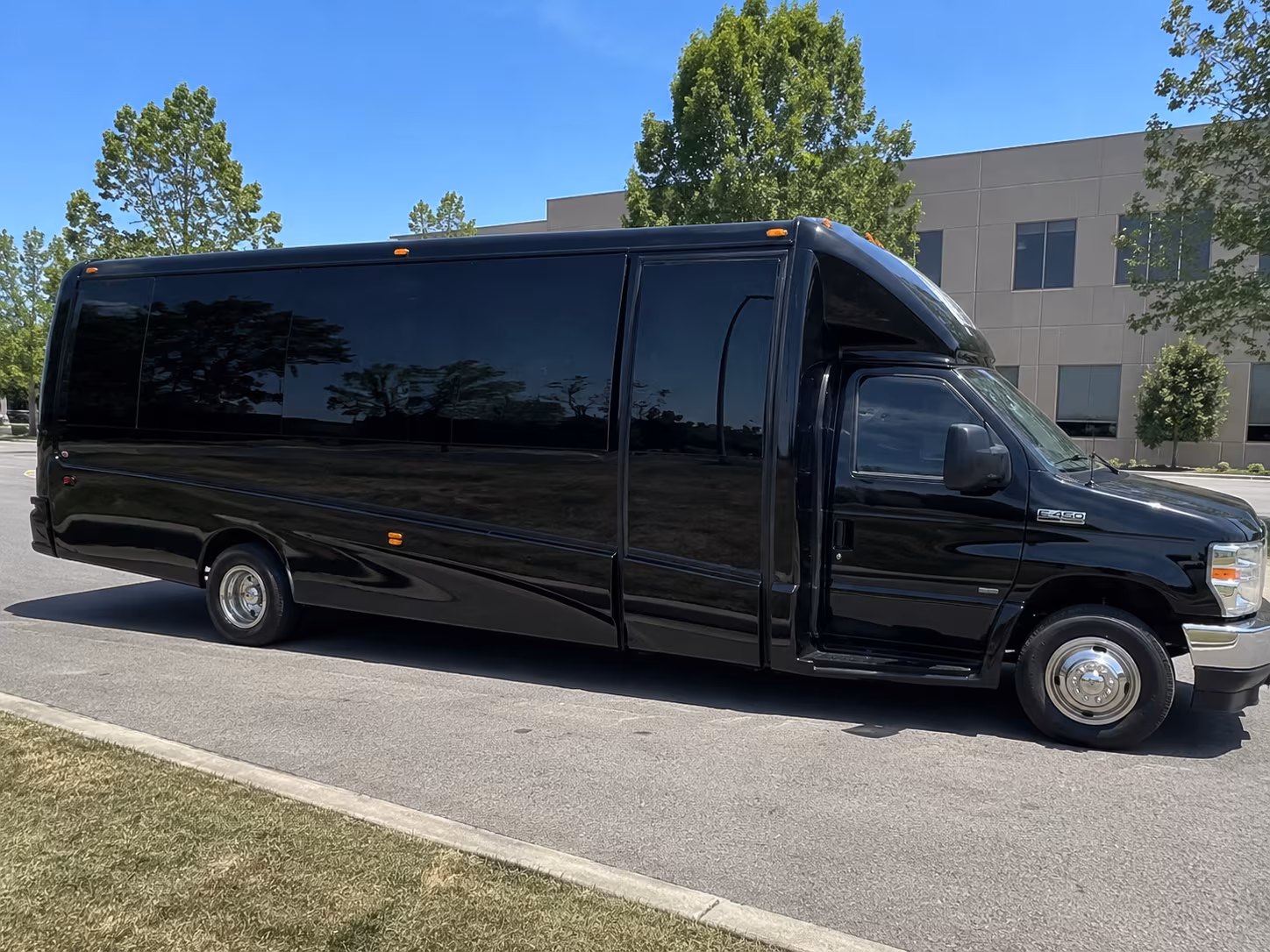 party buses for bachelorette bar crawls through fort lauderdale and hollywood